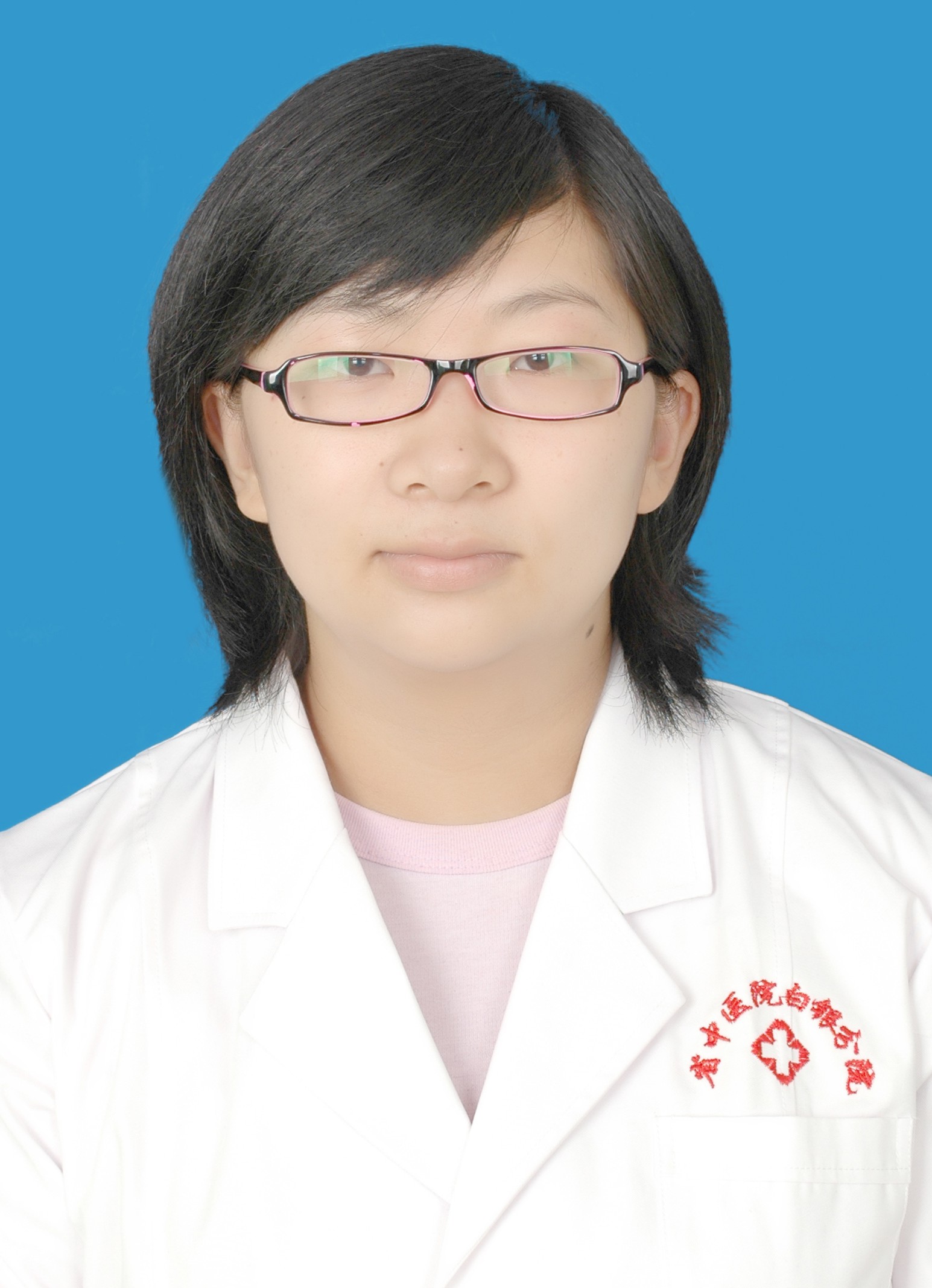 李晶